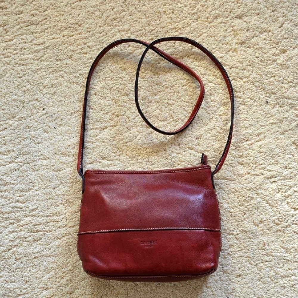 💓LIKE NEW💓Margot Brown Crossbody Bag